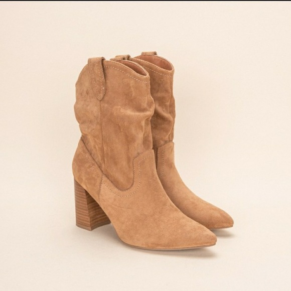 Western Faux suede Ankle bootie - Picture 3 of 8